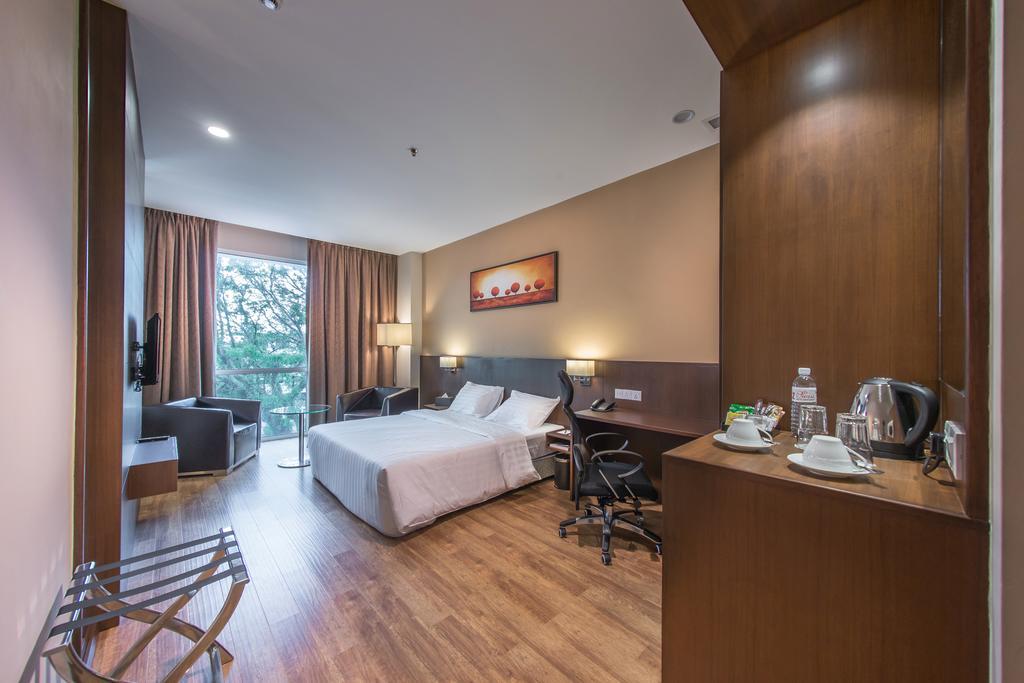 Keoja Hotel Kuala Belait Buitenkant foto